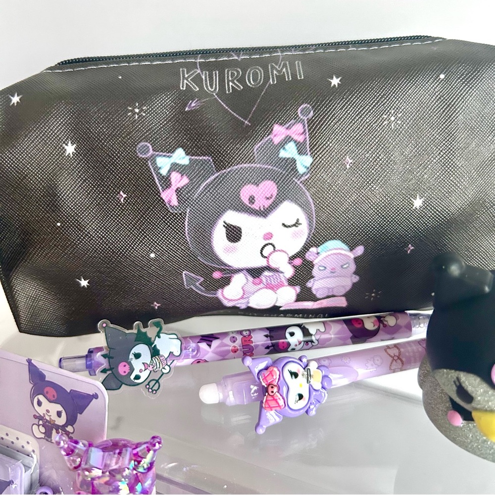 💜(KUR330) Kuromi Adorable 10-Piece Mini Fun Bundle! - Picture 2 of 5